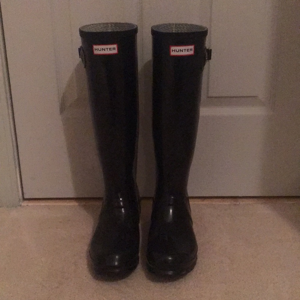 Hunter Boots - Tall & Black + Hunter Socks